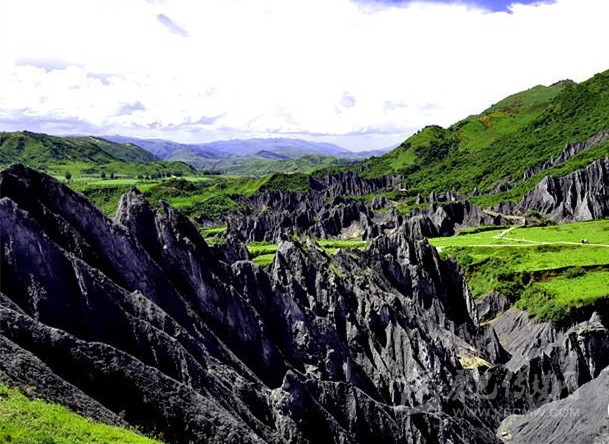 墨石？甘孜還藏著這樣的地質(zhì)公園